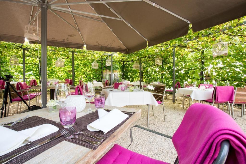 Hotel Rebe Herrliberg Bagian luar foto